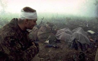 車臣活割俄羅斯士兵頭圖片_車臣活割俄羅斯士兵頭視頻
